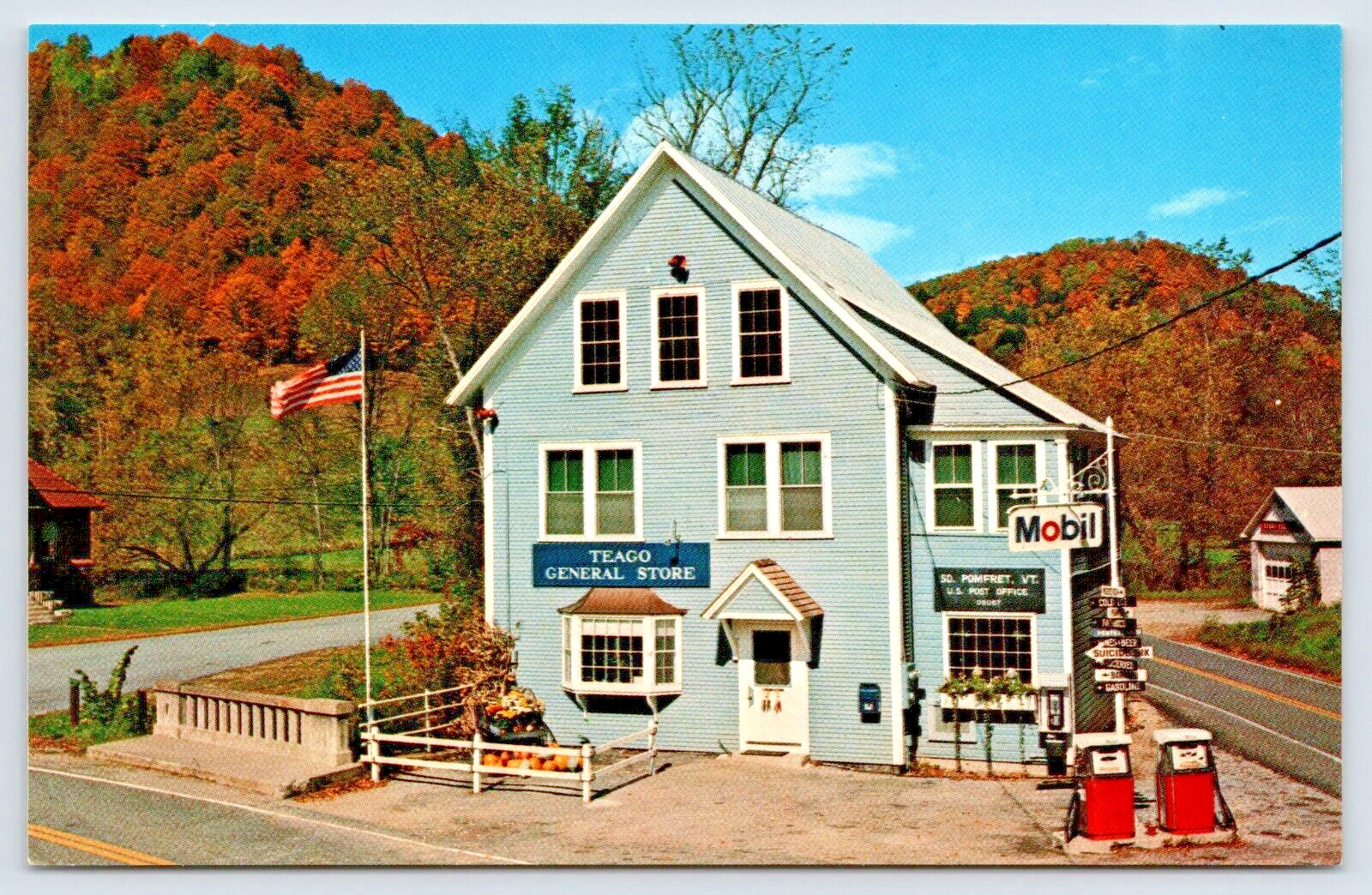 Postcard South Pomfret Vermont Mobile Gas Pumps Teago General Store Ski Area A12