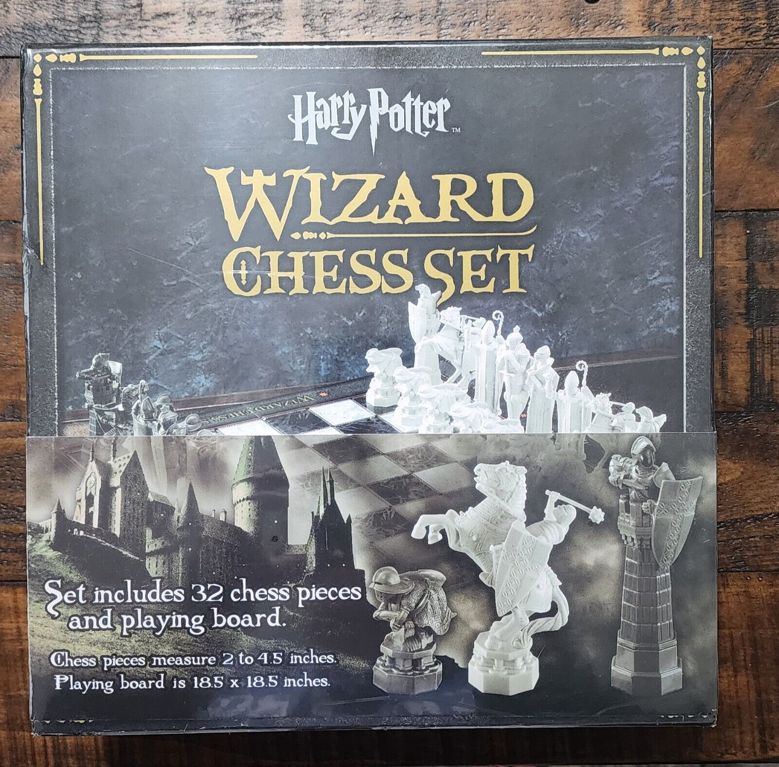 The Noble Collection Harry Potter Wizard's Chess Set- Amazon's Choice- SEALED