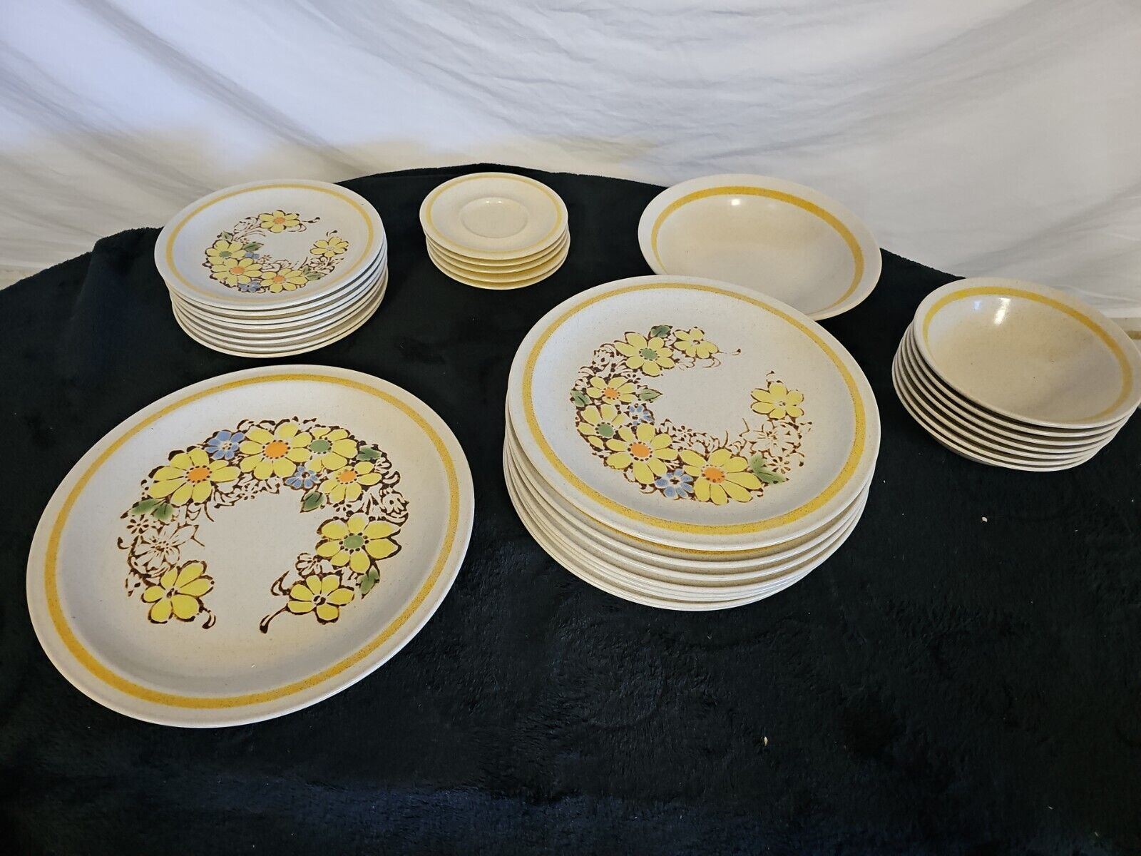 Statastone Sunnydale Vintage Stoneware Japan Plates Bowls Set Vintage 30 Peice 