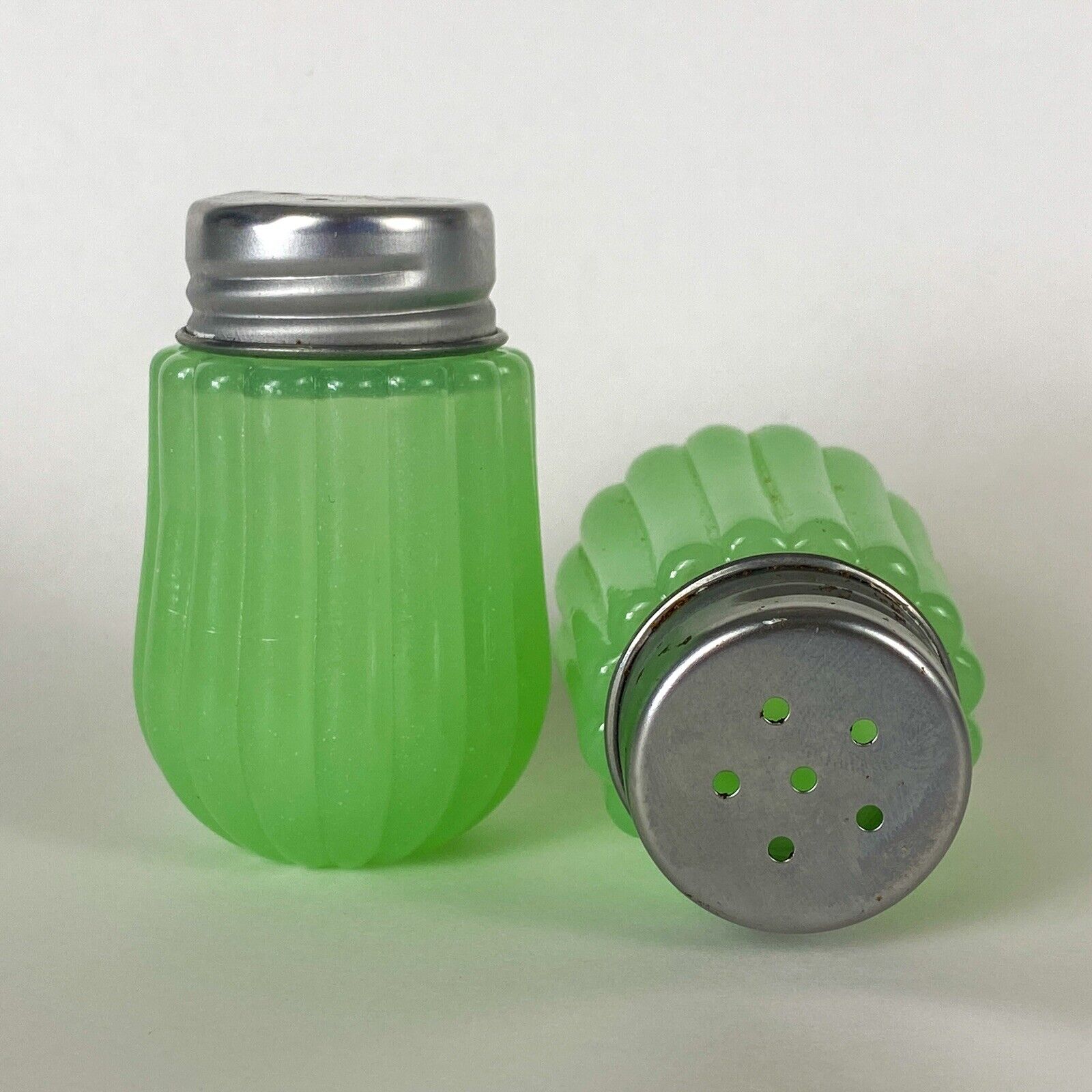 Pair Jade Green Salt and Pepper Shakers Jadeite Glass Vintage Retro Style Ribbed