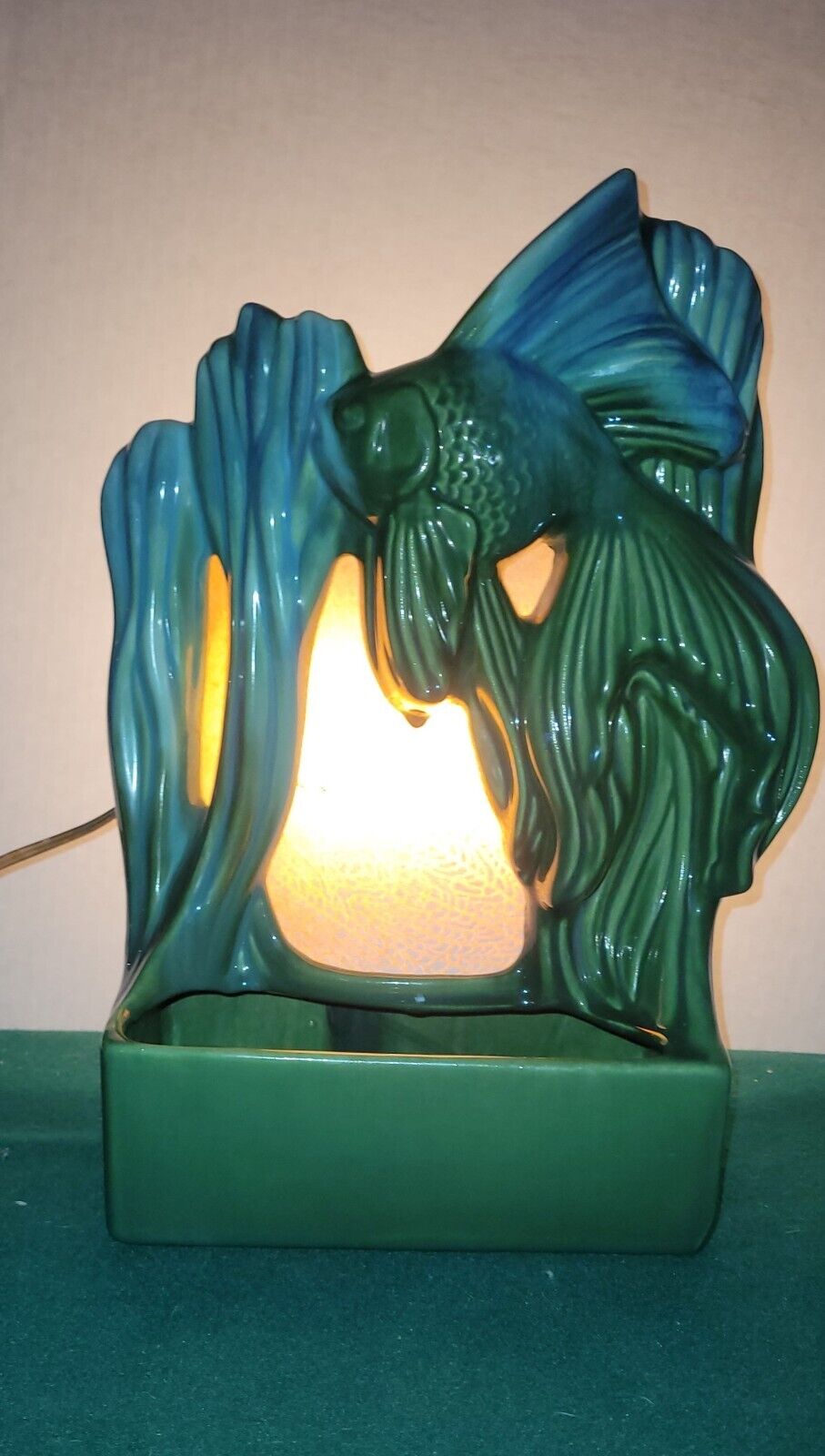 Royal Haeger MCM TV/Mantle/Desk Lamp Angelfish, Green Agate Glaze, EXC
