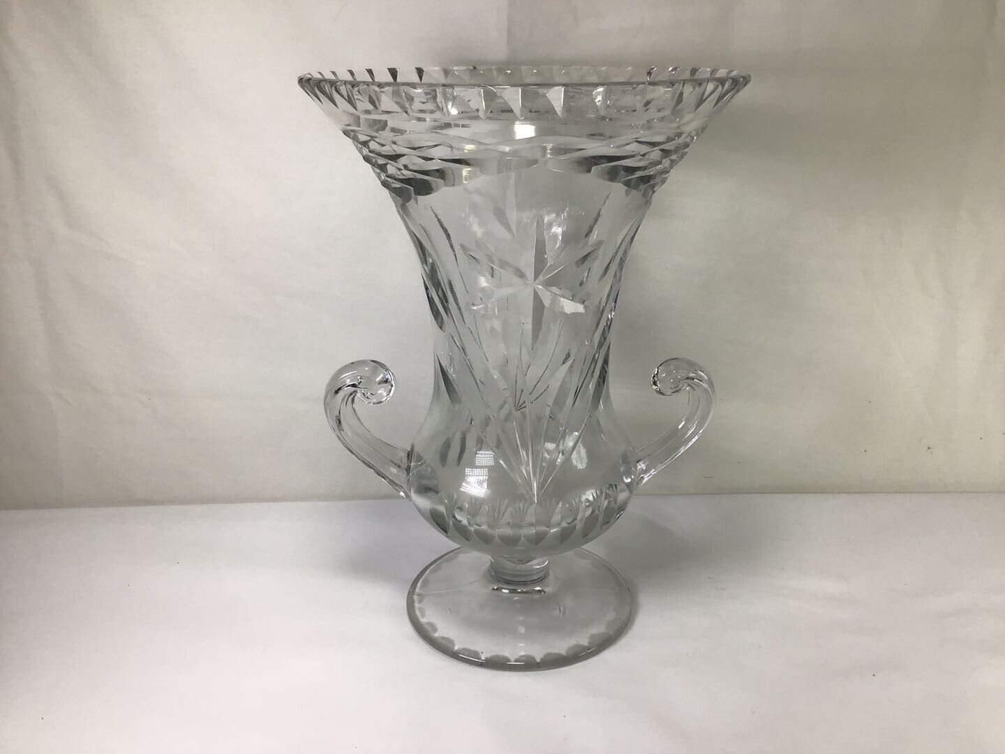 BB21 Vintage Antique Classic American Brilliant Cut Double Handle Urn Glass Vase