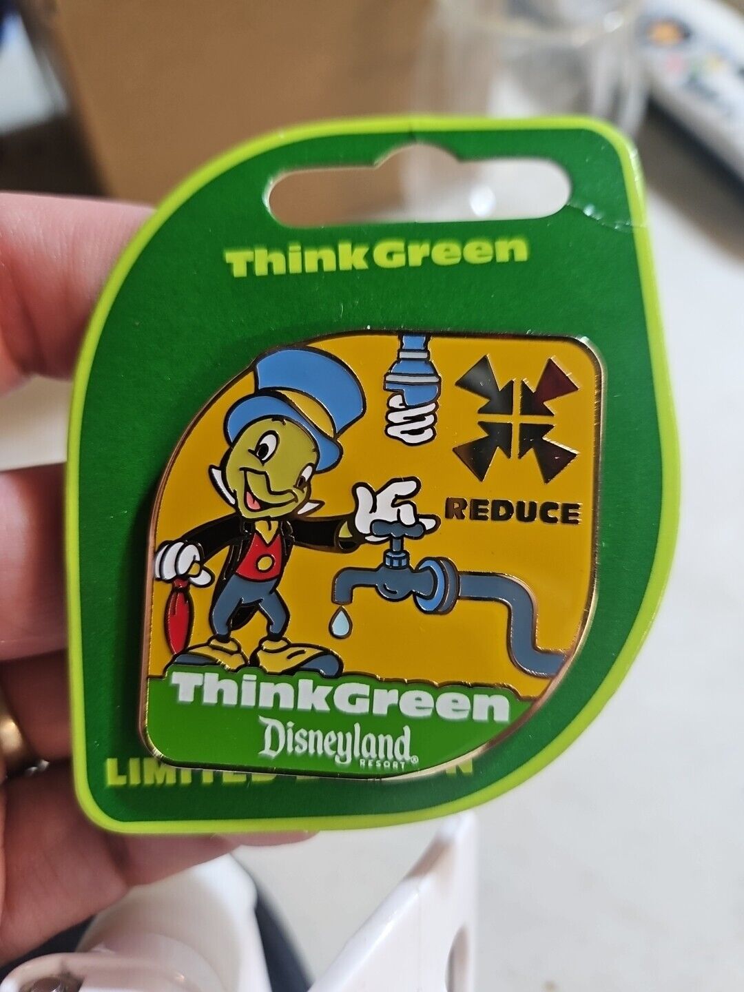 Disney DLR Jiminy Cricket Think Green Reduce Pin LE 1000 OC HTF Environmentality