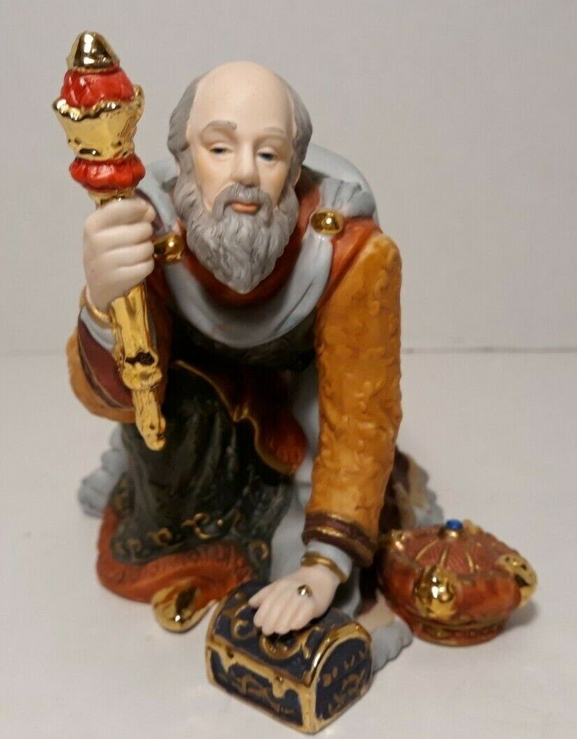 Kirkland Signature Nativity KNEELING WISE MAN WITH SCEPTER Replacement 8\