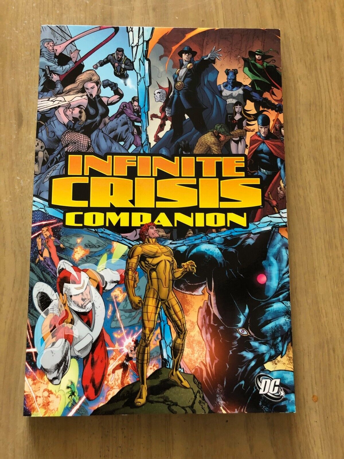 Infinite Crisis Companion (2006) TPB 1st Print Collects Various Specials NM-