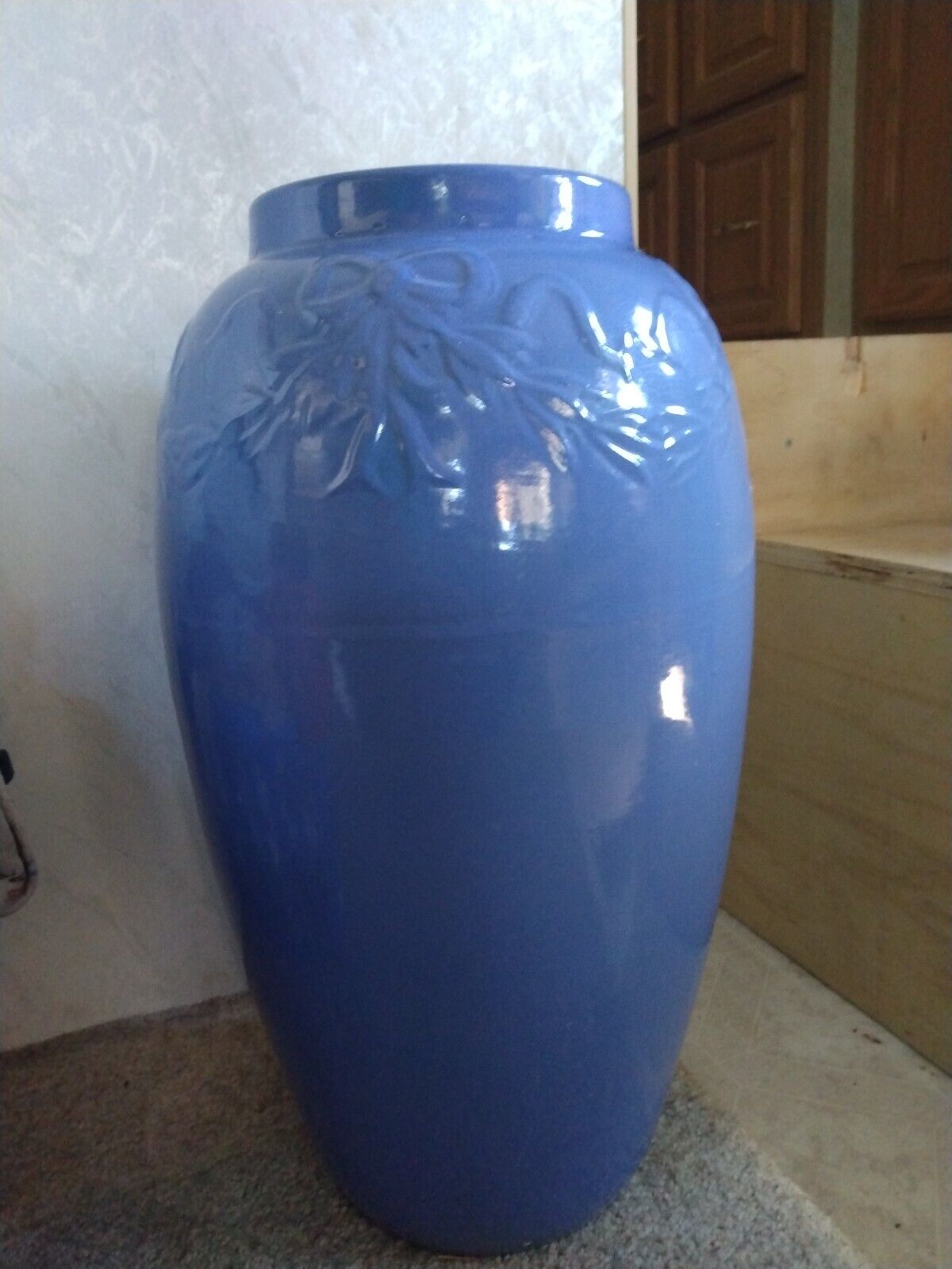Roseville R.R.P. Co  22 Inch Grace Oil Jar Floor Vase
