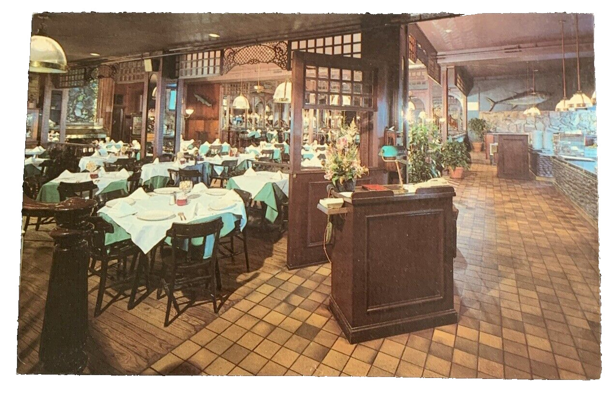 Old Original Bookbinder's Restaurant Philadelphia Pennsylvania Postcard 1984