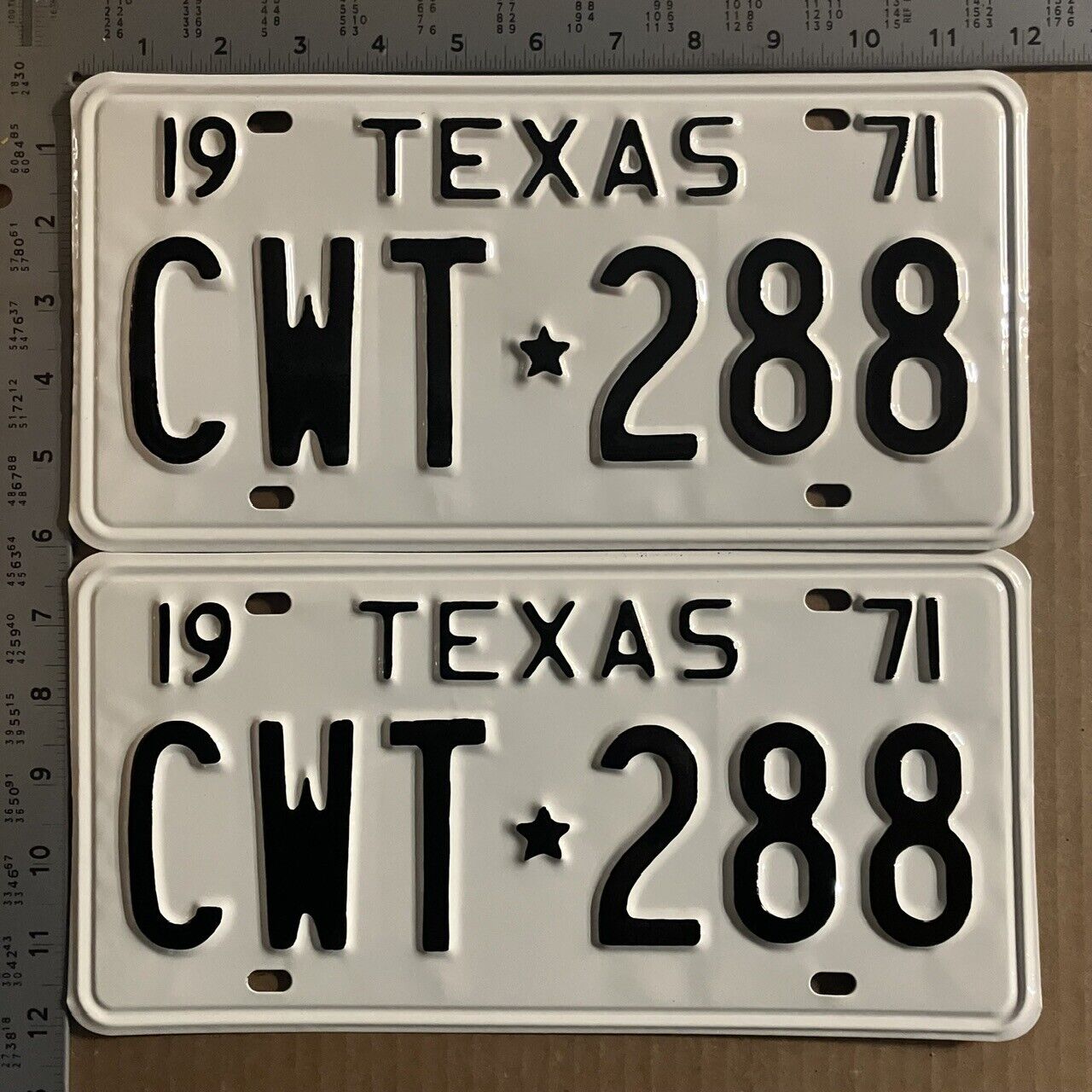 1971 Texas license plate pair CWT 2 88 YOM DMV for your OLDSMOBILE 13029