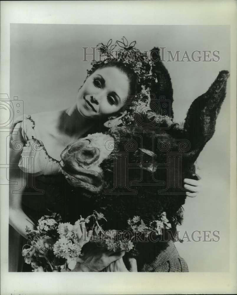1973 Press Photo New York City Ballet dancer Kay Mazzo - tup08617
