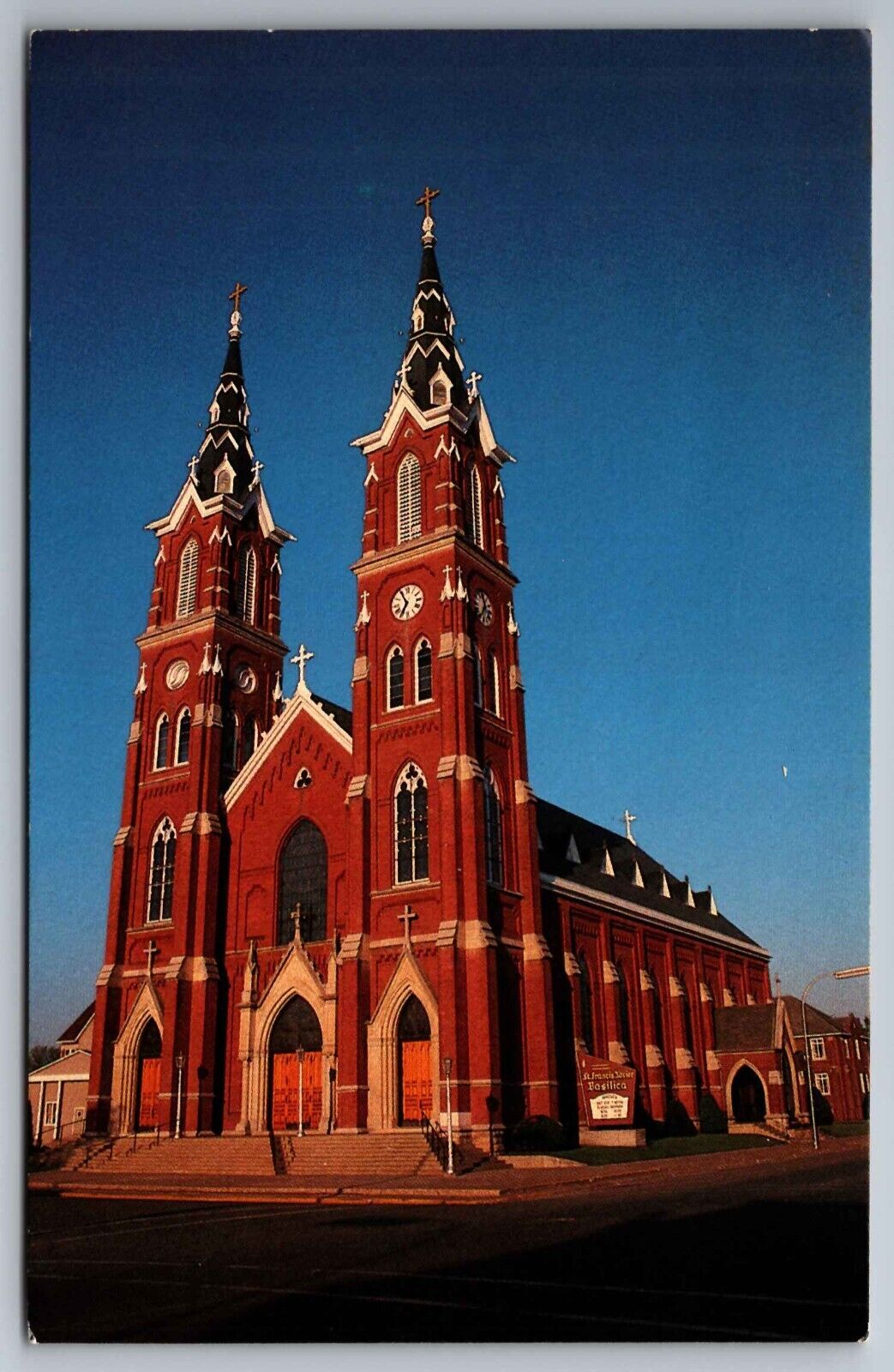 Postcard Basilica of St. Francis Xavier Dyersville Iowa      G 17
