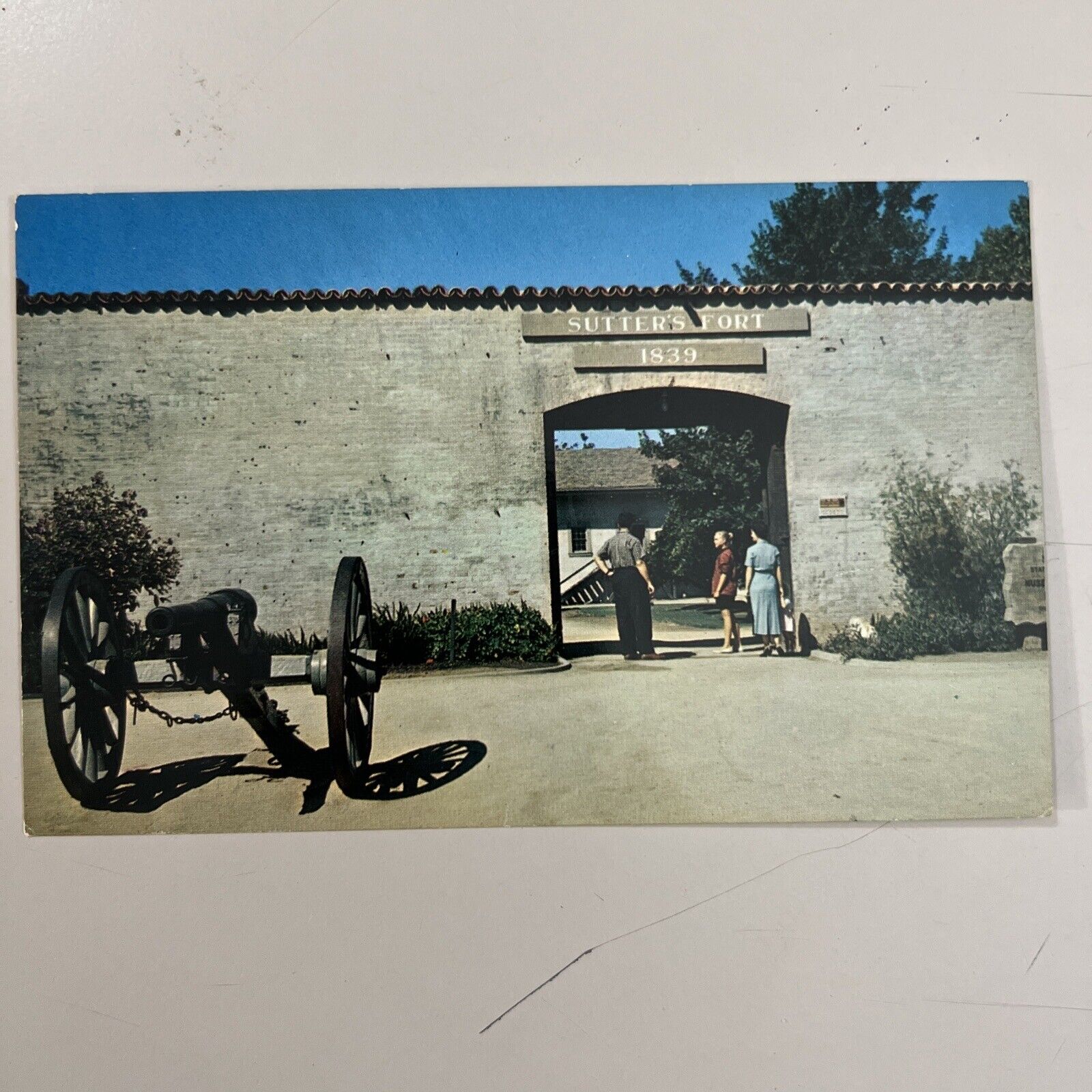 Vintage Post Card Sutters Fort Sacramento California
