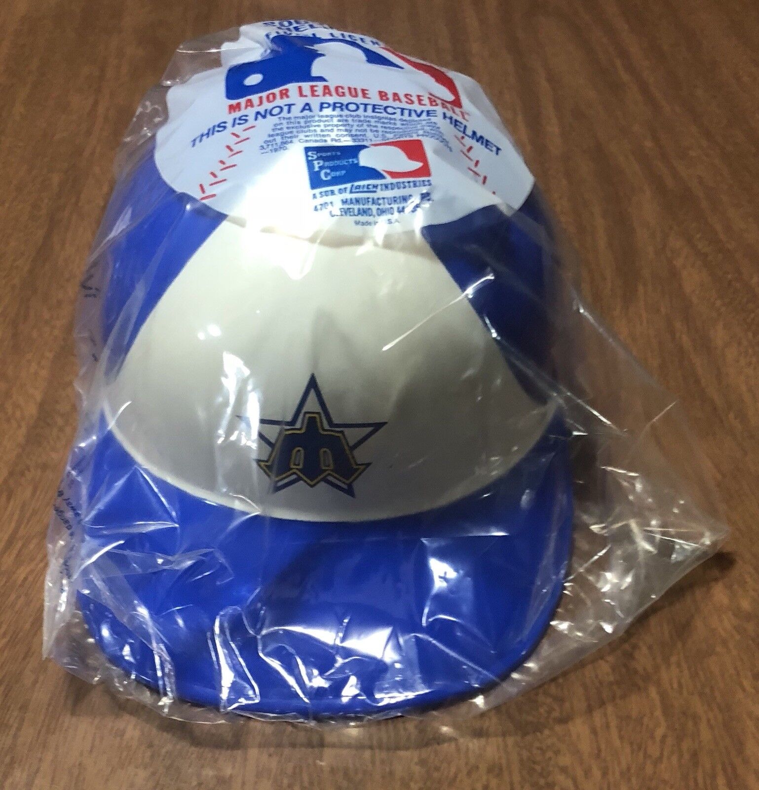Vintage Souvenir Batting Helmet Seattle Mariners MLB Baseball - in Packaging