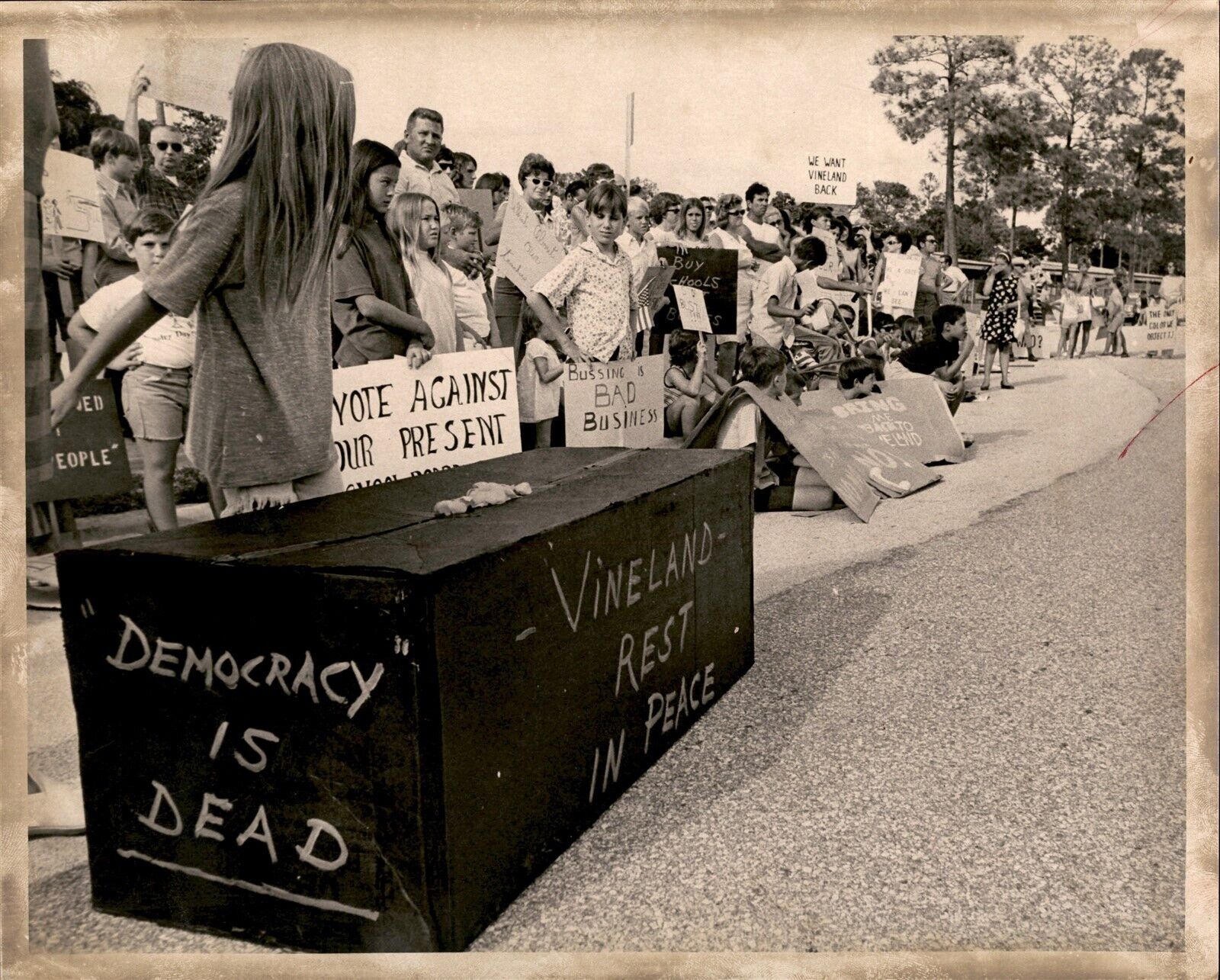 LD304 1970 Orig D. Didio Photo VINELAND SCHOOL INTEGRATION PROTEST CIVIL RIGHTS