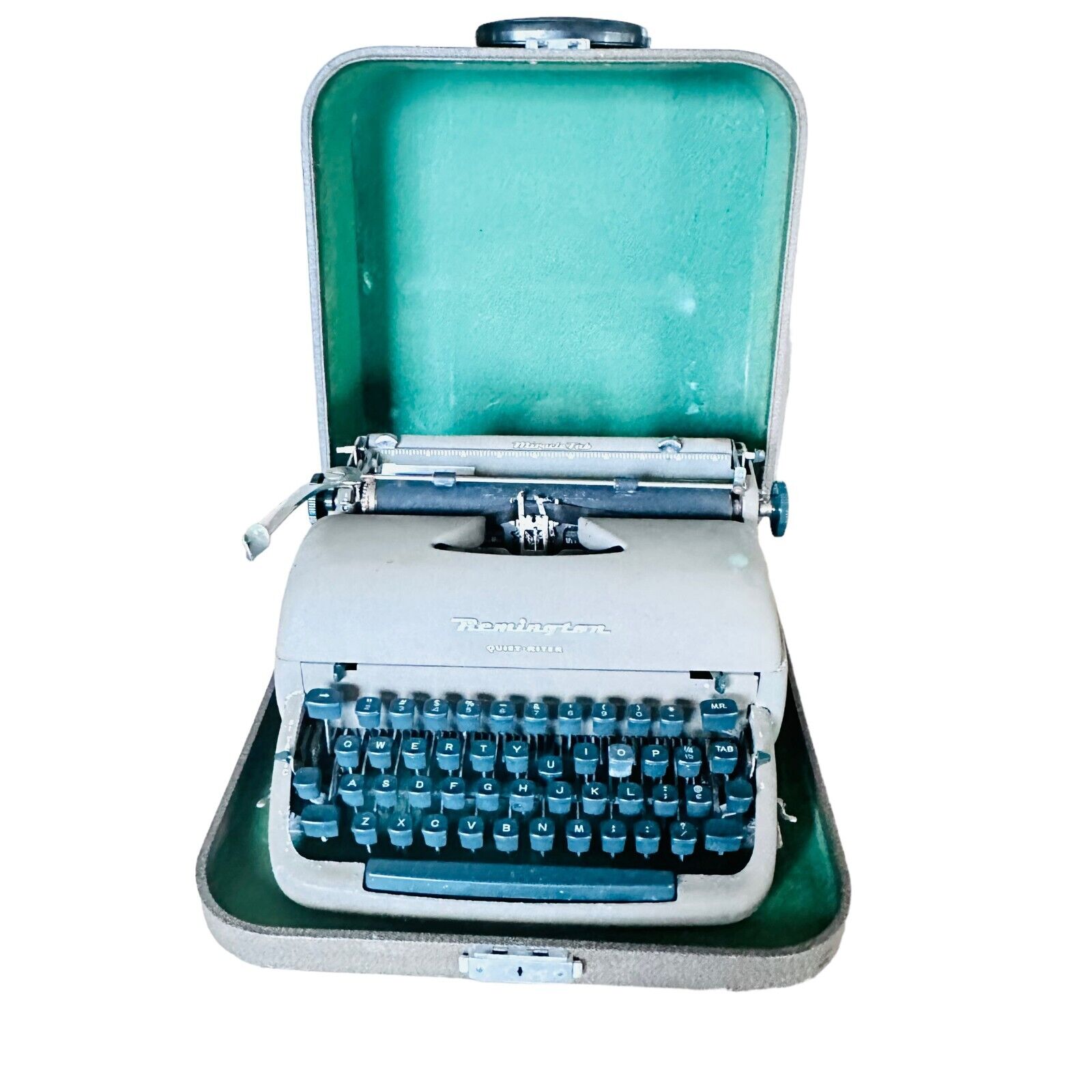 Vtg Remington Quiet-Riter Manual Typewriter Miracle Tab - Green Keys In Case