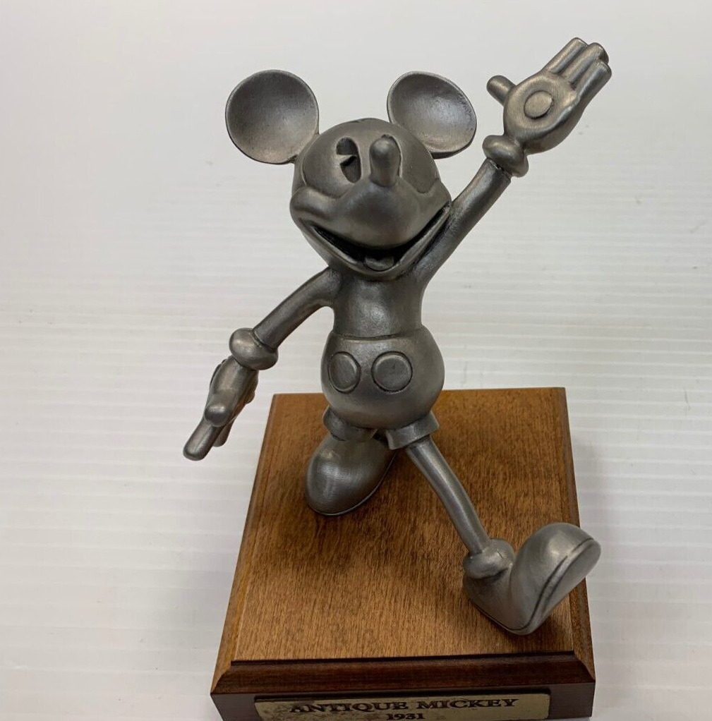 Disney Hudson Generations Of Mickey Mouse – Antique Mickey 1931 - Pewter Statue