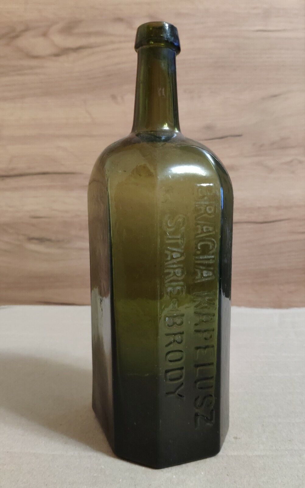 Old Polish bottle BRACIA KAPELUSZ. STARE-BRODY