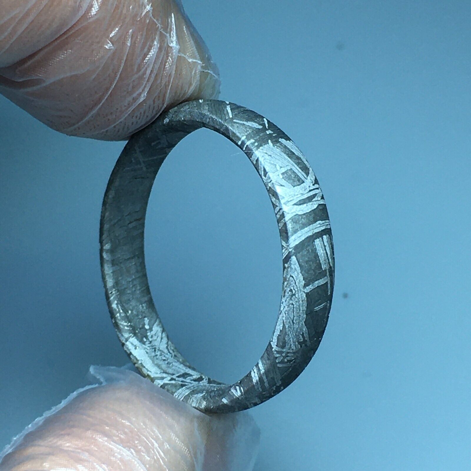 Selling at a reduced price φ21.6mm Swedish Muonionalusta iron meteorite  Ring