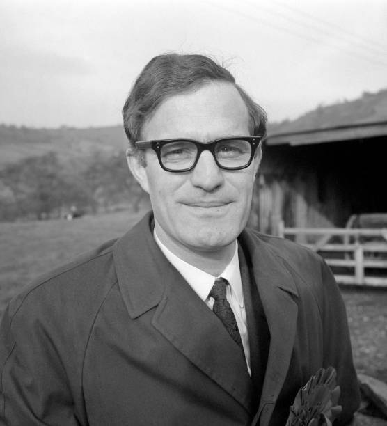 Politics - West Derbyshire By-Election - Robin Corbett 1967 OLD PHOTO 2