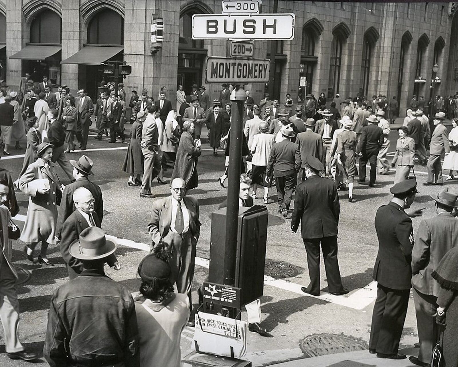 1954 SAN FRANCISCO Street Scene BUSH & MONTGOMERY Photo  (219-O)