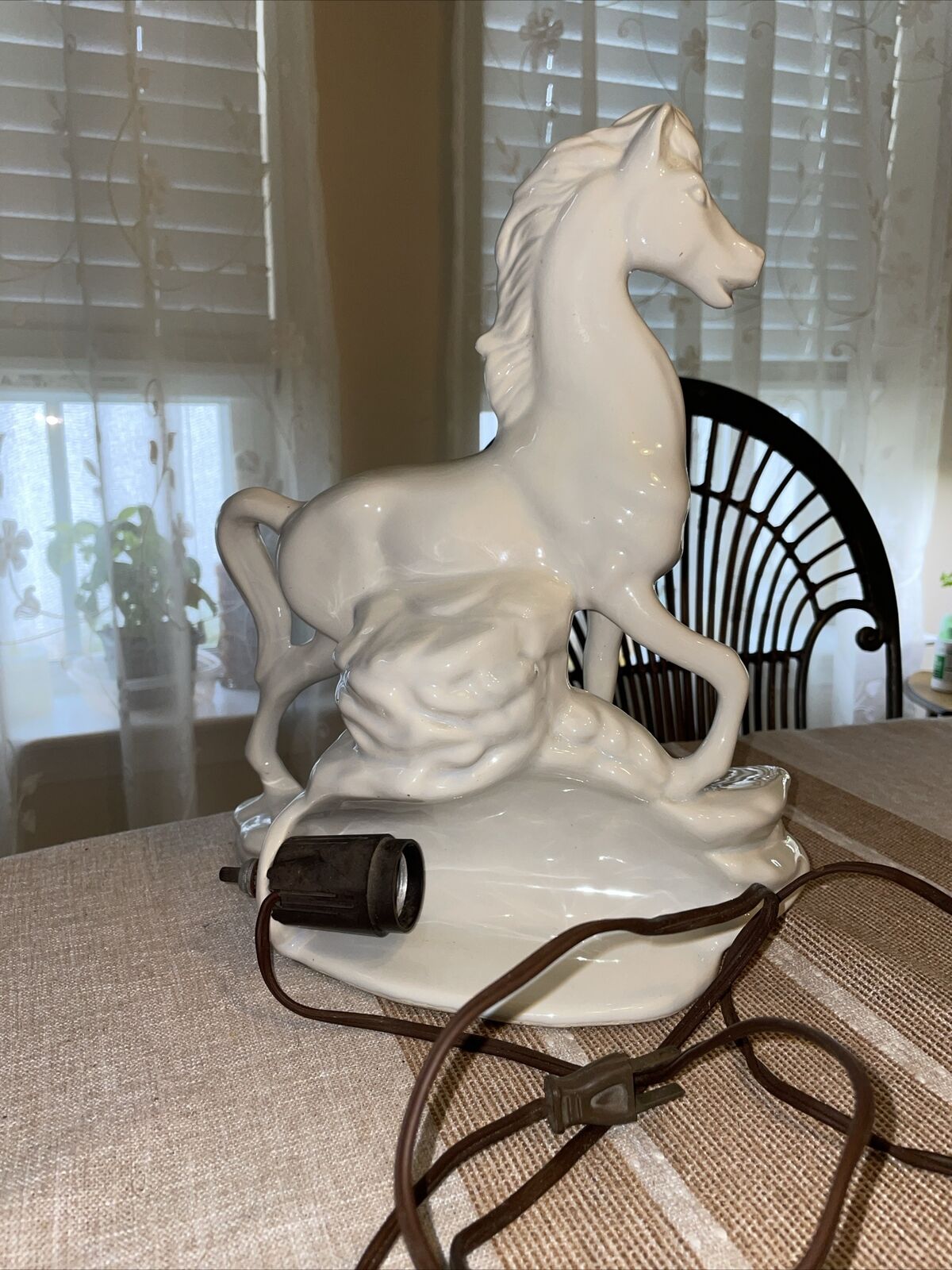 Vintage Maddux of California 1950\'s White Horse Television Lamp Needs Rewired