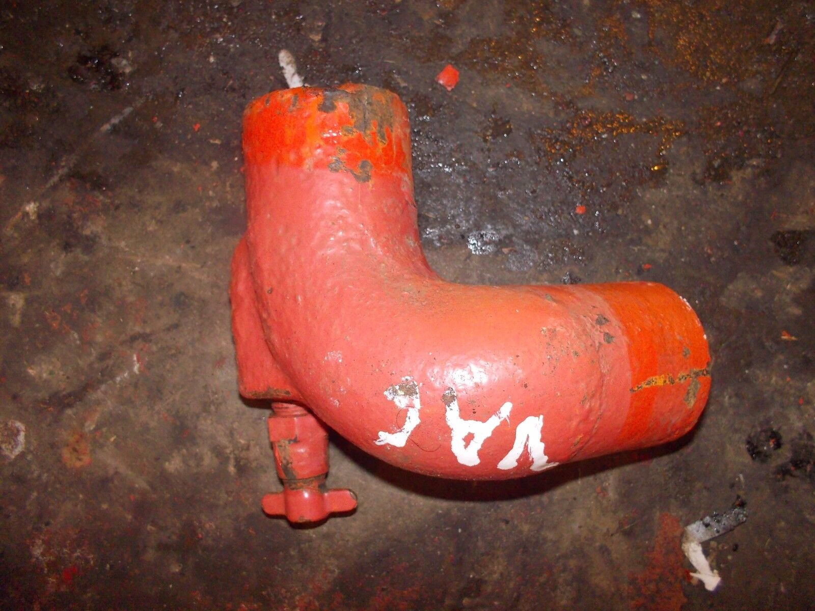 Case VAC tractor engine motor bottom radiator drain tube
