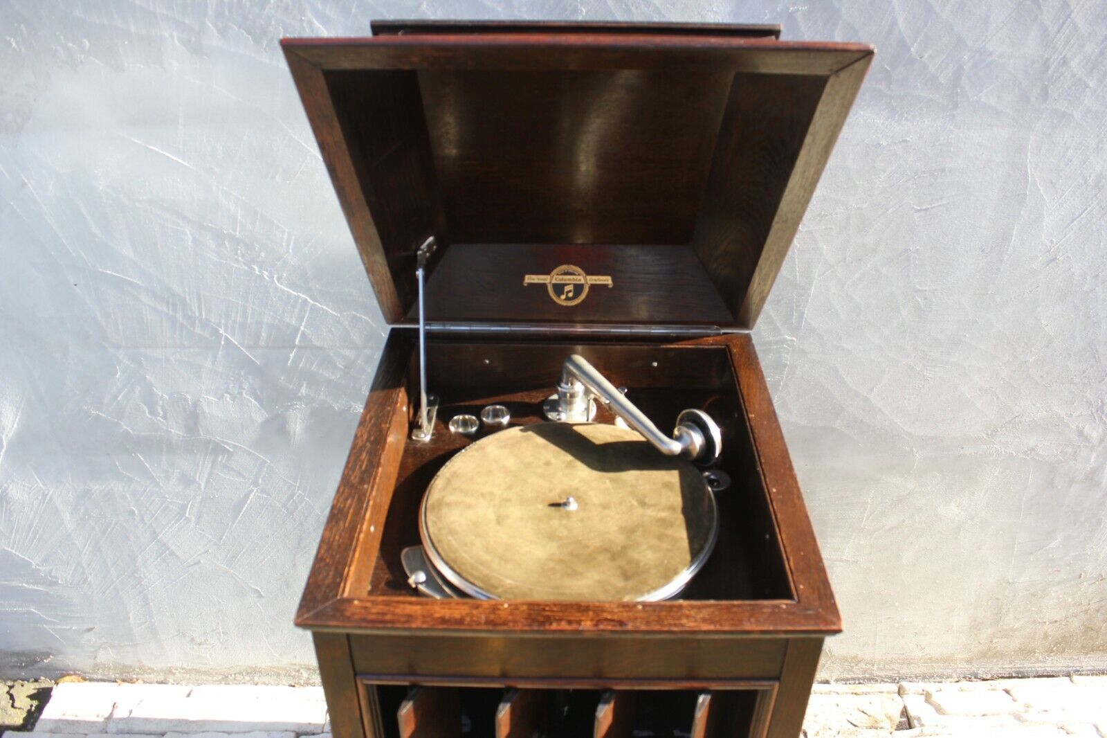 Working antique Columbia Gramophone Cabinet with crank 20s Grafonola