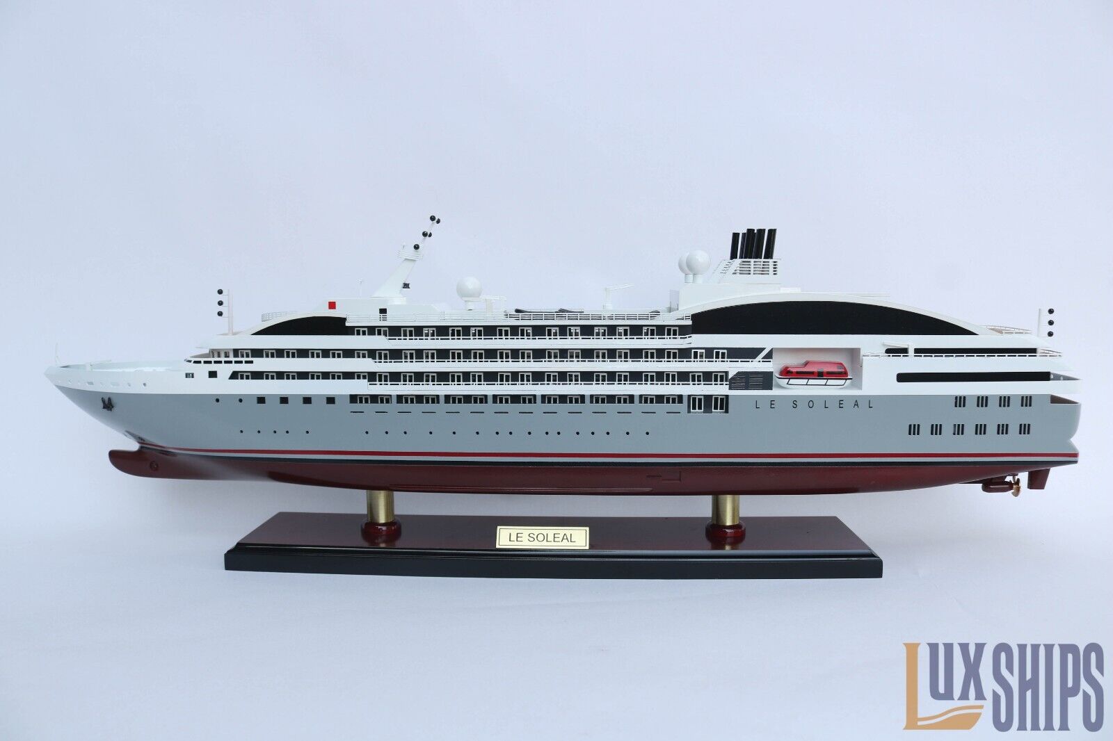 Le Soleal Model Ship - Le Soleal Ship Model