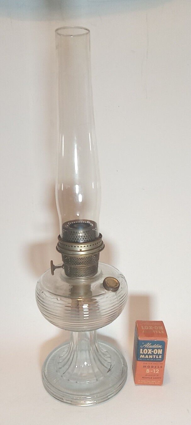 1930s Aladdin Nu-Type Model B Clear Glass Beehive Oil Lamp Complete W/New Mantle