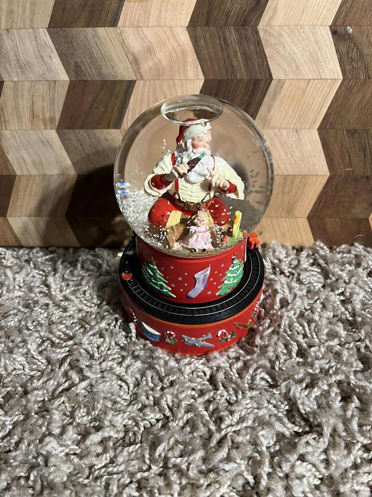 1971 Coca Cola Santa Musical Snow Globe 