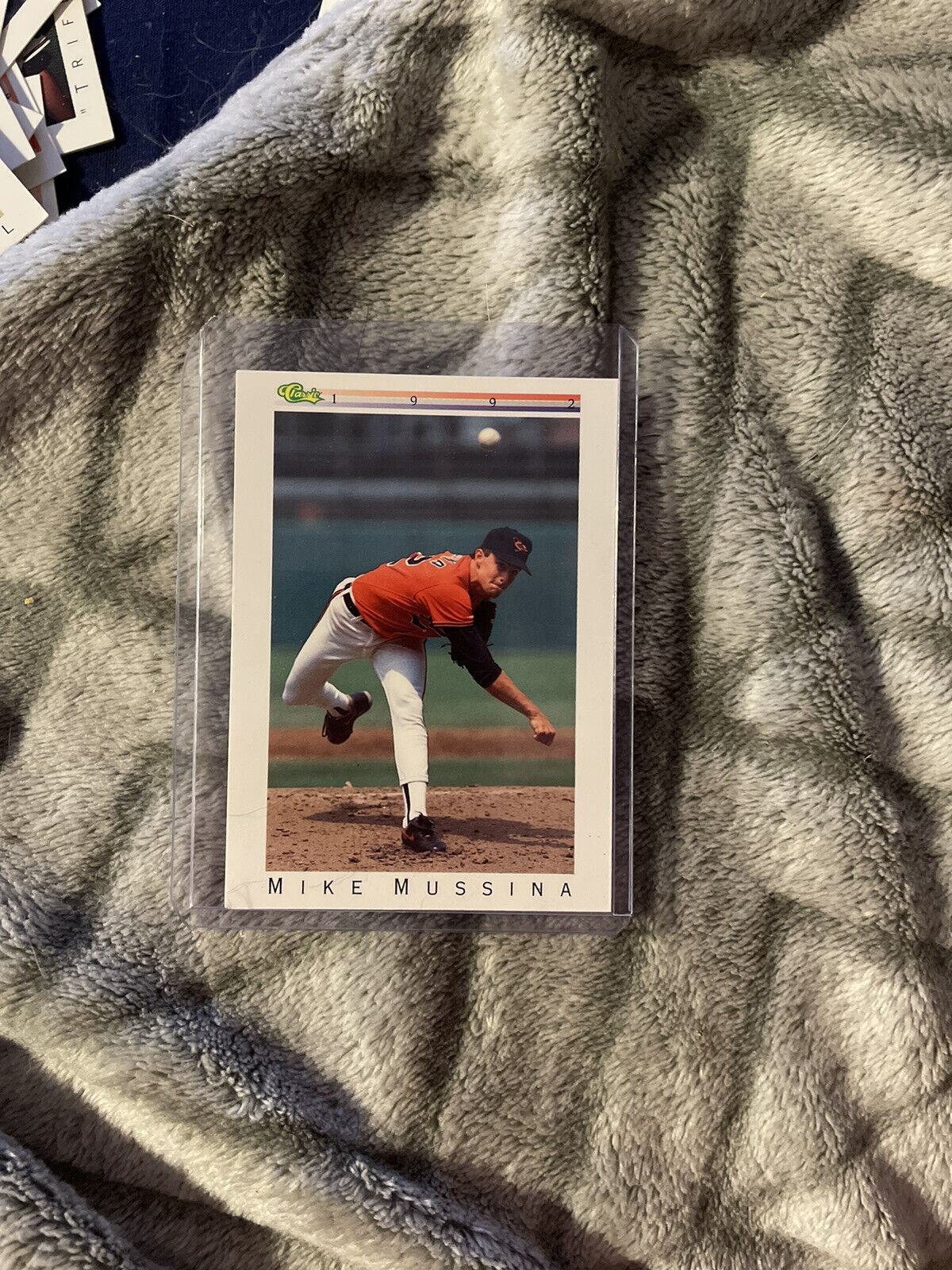 Classic 1992 mike mussina rookie card