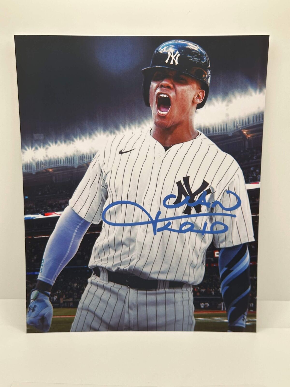Juan Soto NY Yankees Signed Autographed Photo Authentic 8X10 COA