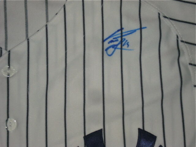 CURTIS GRANDERSON AUTOGRAPHED JERSEY (YANKEES) W/ PROOF