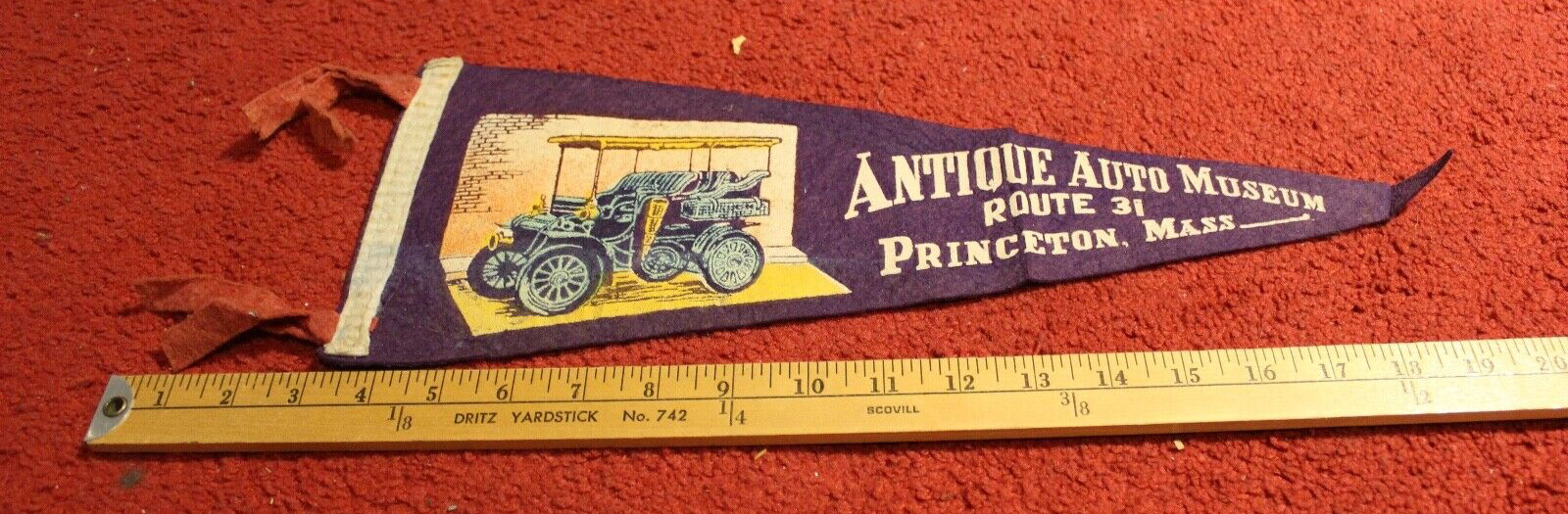 Vintage Souvenir Felt Pennant Antique Auto Museum Princeton MA Route 31