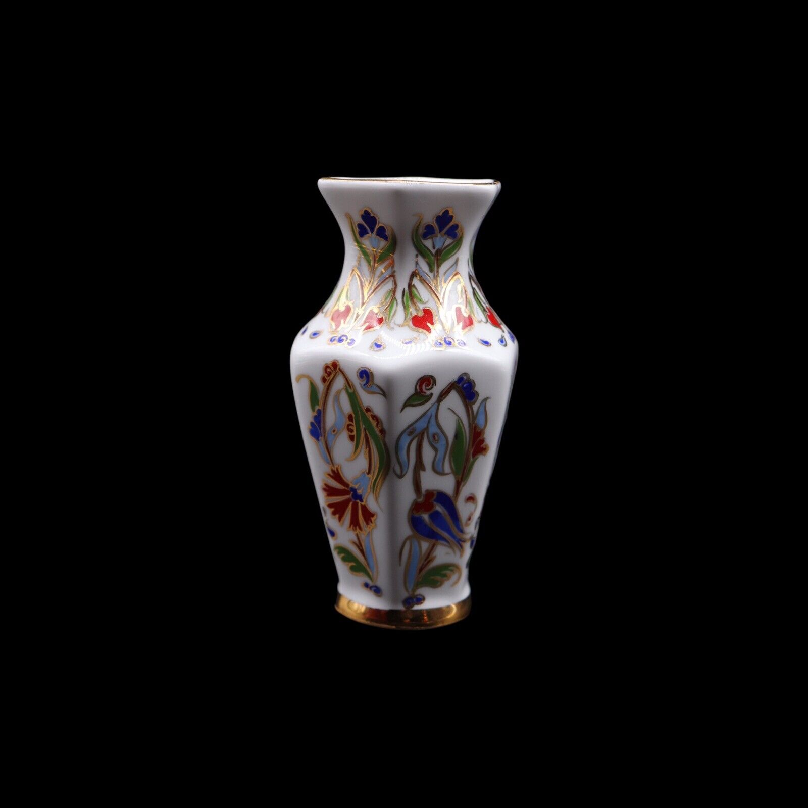 Güral Porselen Turkish Porcelain Miniature Vase with Original Box