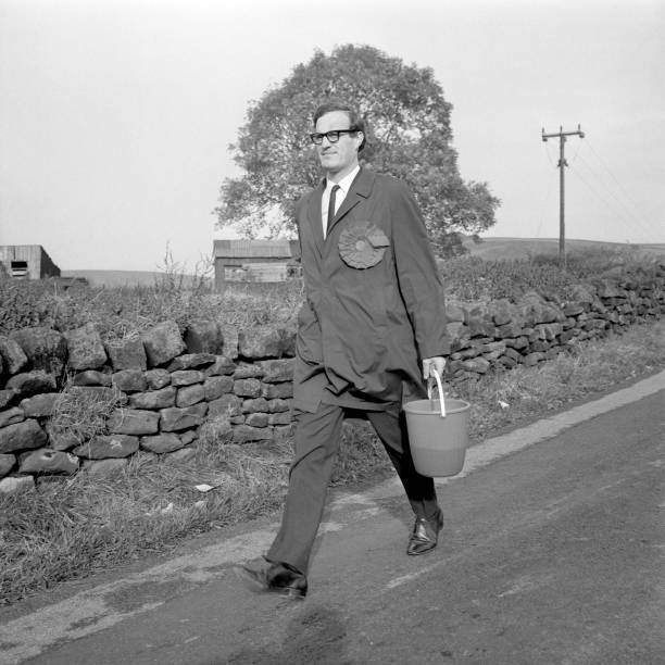 Politics - West Derbyshire By-Election - Robin Corbett 1967 OLD PHOTO 3