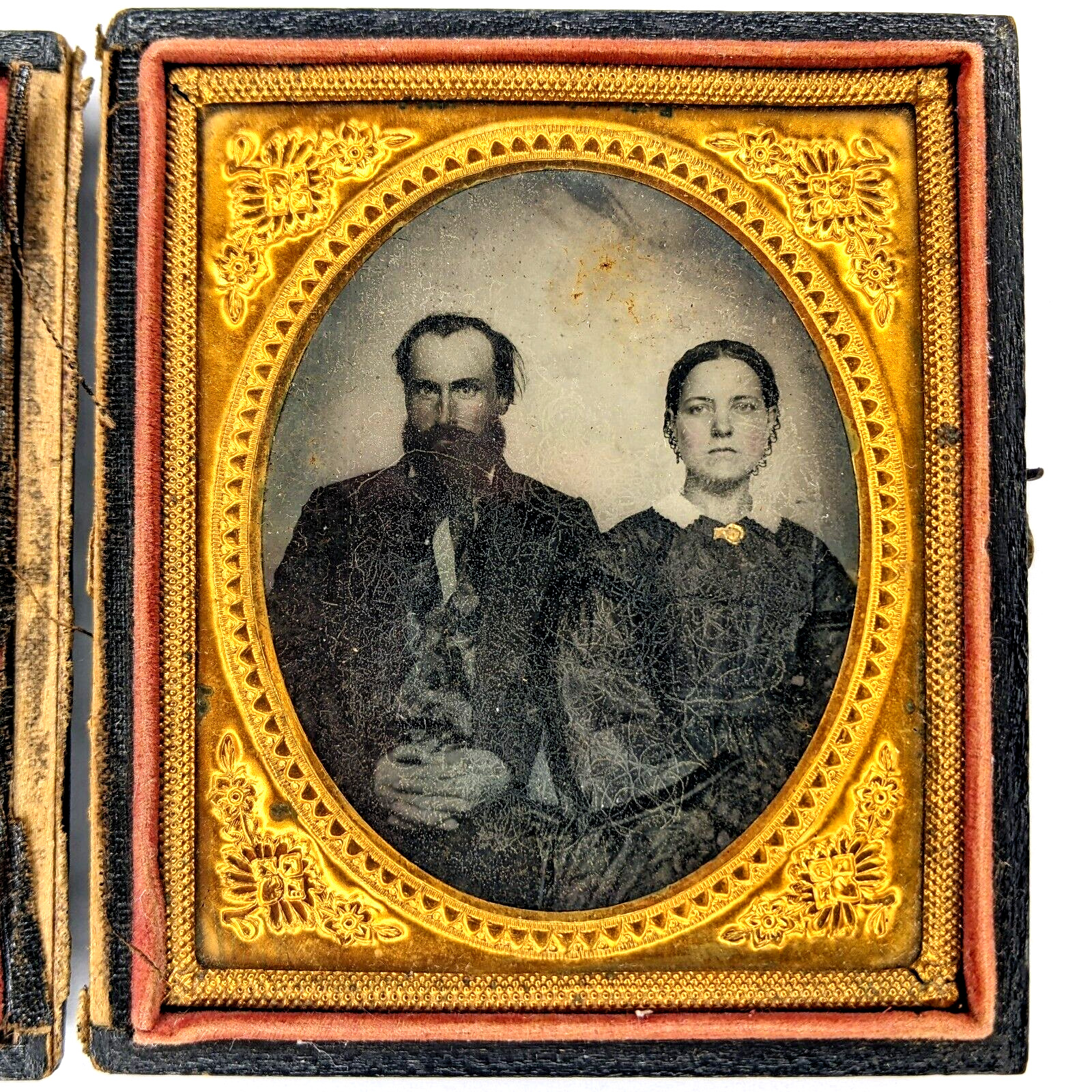 c1850s Man Woman Couple 6th Plate Tintype Antique Real Photo Wood Case H41