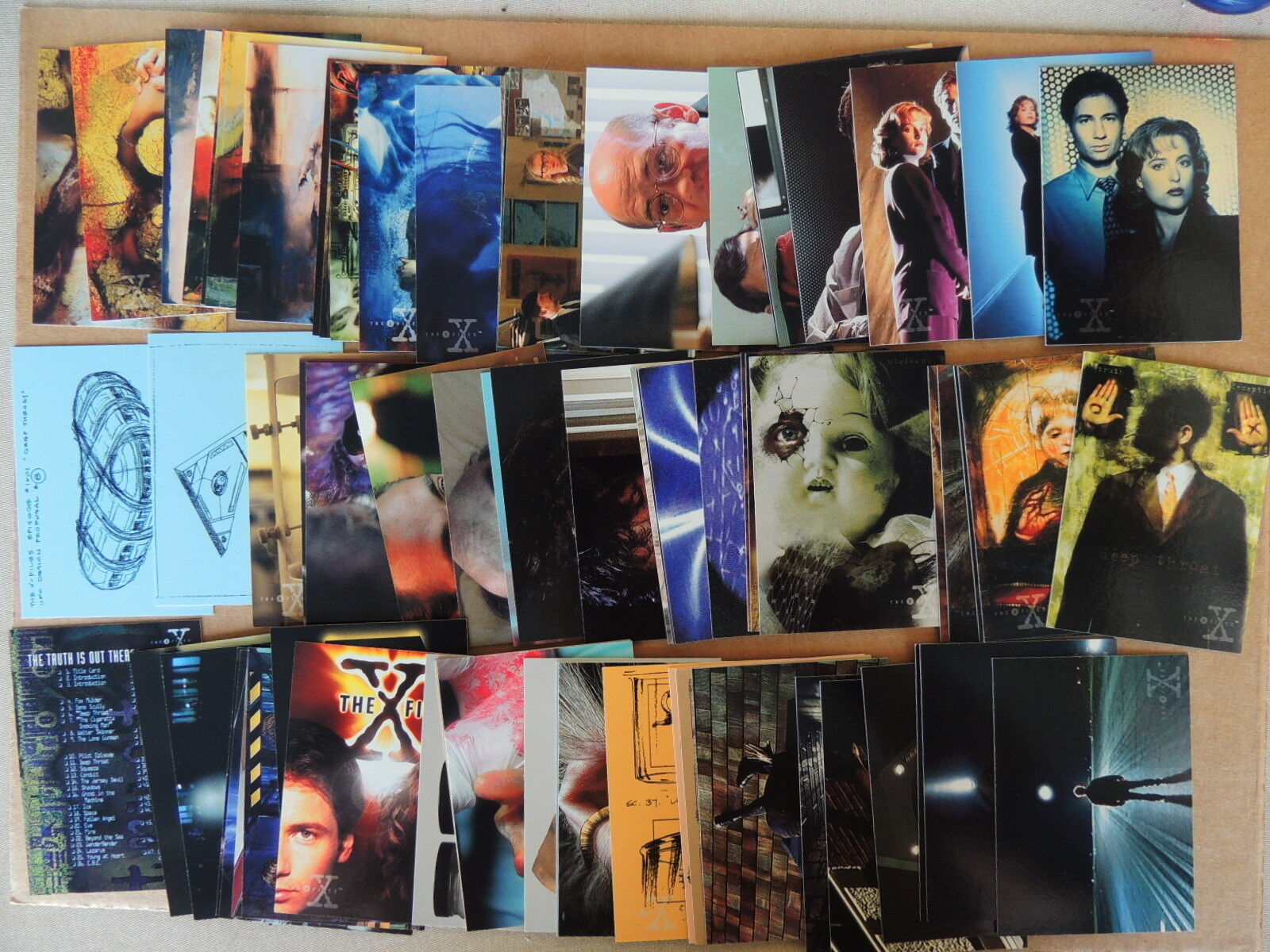 X-FILES SEASON ONE TV SHOW COMPLETE BASE SET OF 72 NON SPORT TRADING CARDS