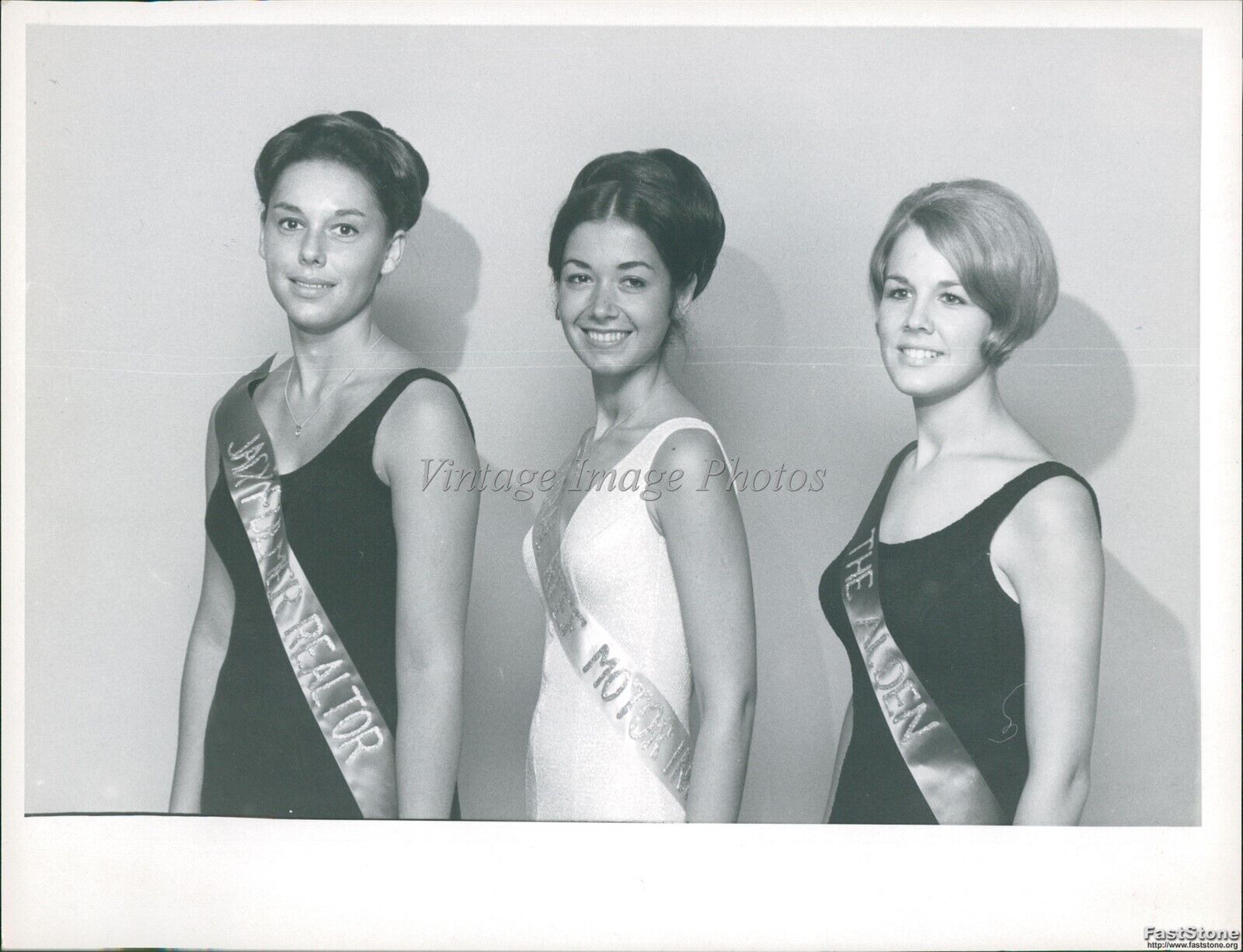 1968 Alden Hotel Sponsoring Miss St Petersburg Beach Beauty Pageant Photo 6X8