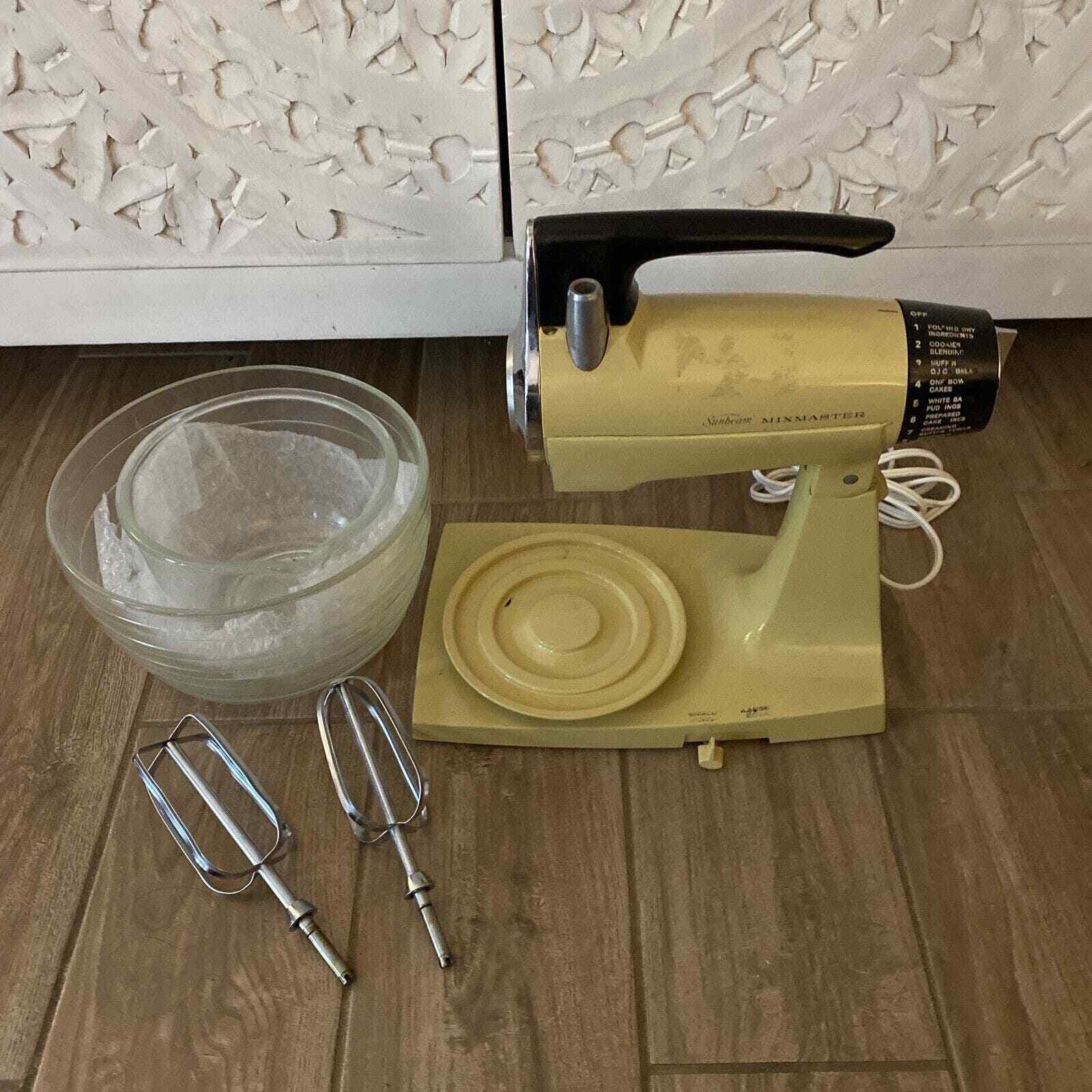 Vintage Yellow Sunbeam Mixmaster 12 Speed Stand Mixer With Bowls- Tested Works