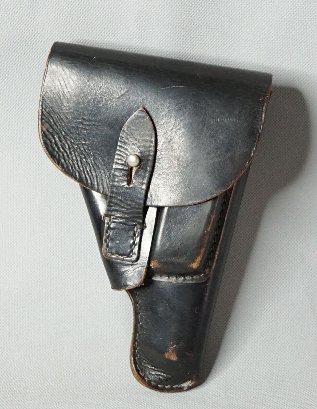 1943 WWII German Officer\'s Walther PP  Black Leather Pistol Holster Marked