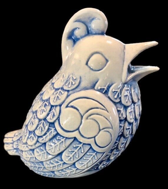 1975 vintage blue white ceramic bird pot pourri Flour shaker signed