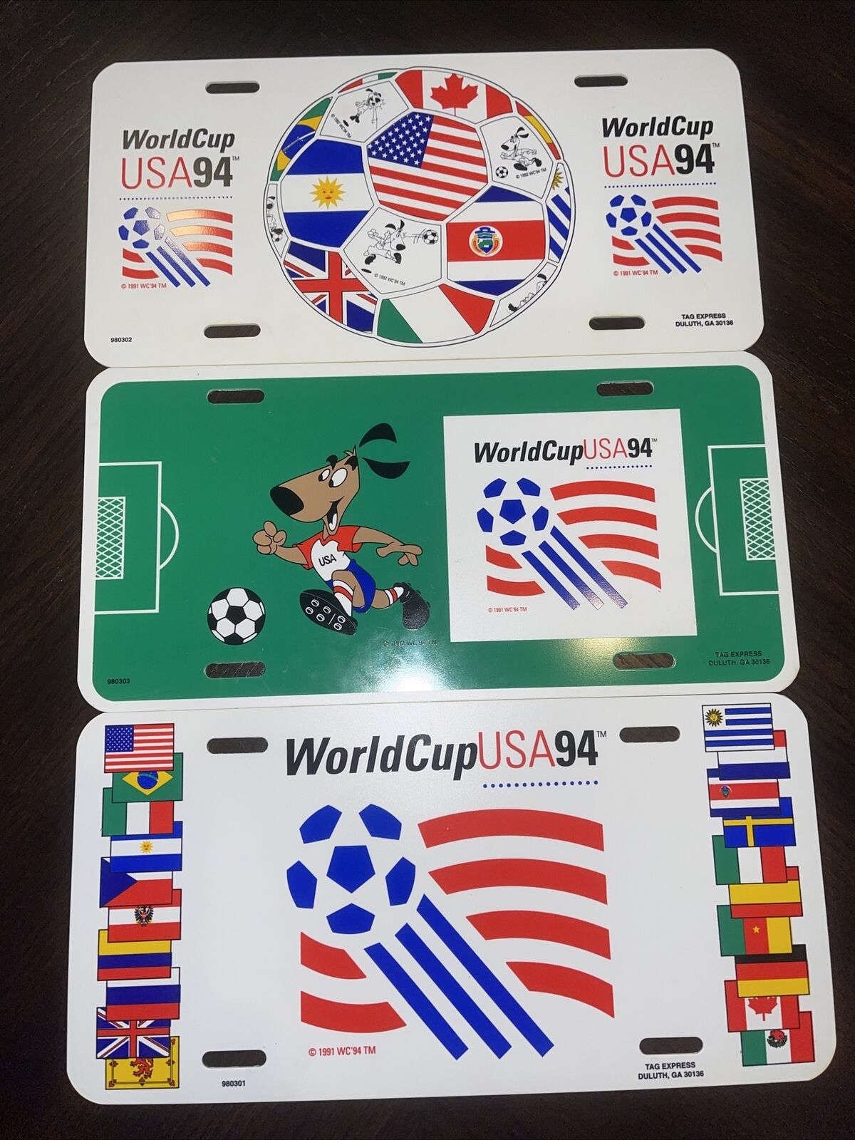 Set Of 3 1994 World Cup FIFA Plastic/Vinyl Front Booster License Plate Sign USA