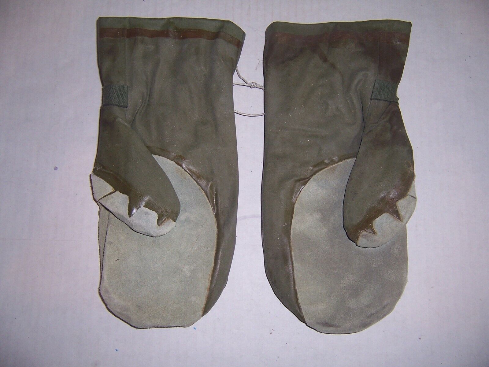 Original US Army Extreme Cold weather Gloves Mittens Waterproof Impermeable MED 