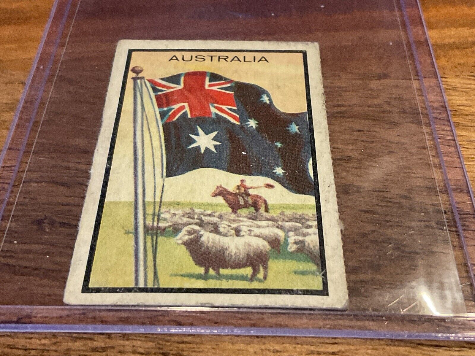 1963 Topps Midgee Flags #4 Australia EX