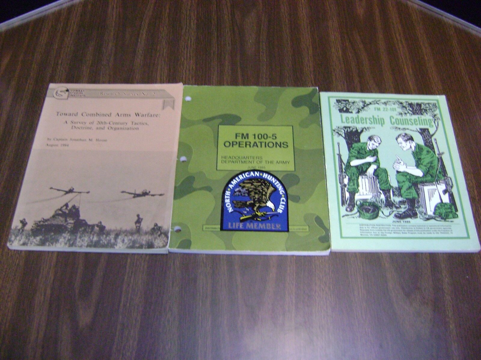 LOT OF 3: FM 22-101 Leadership Counseling 1985 , FM 100-5 , TOWARD COMBINED ARMS
