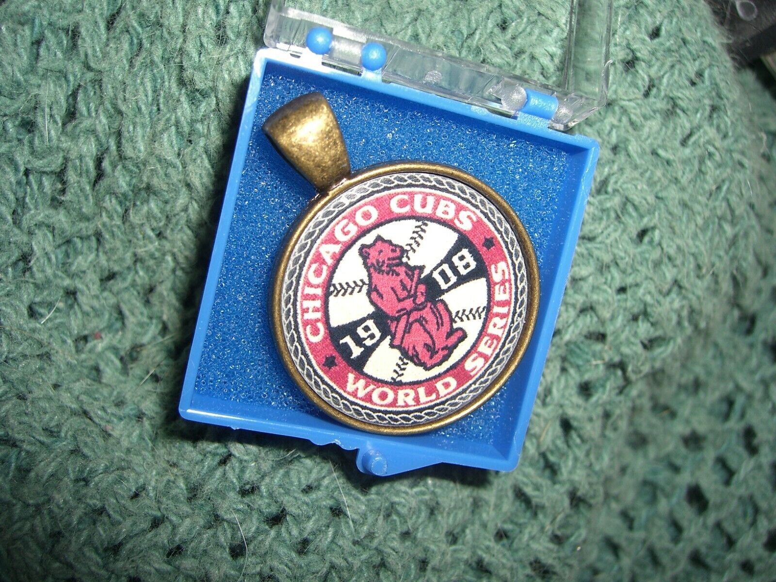 Chicago Cubs W/S Champions Baseball Charm Medallion, Antique Brass.