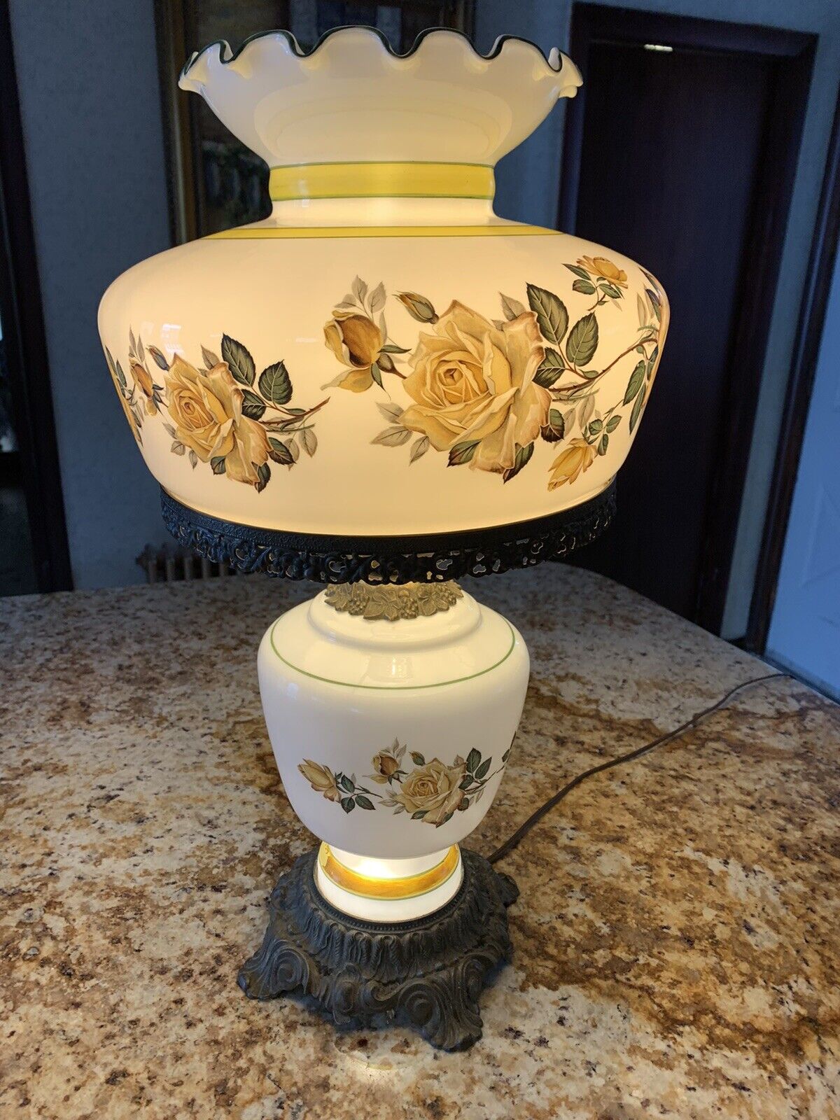 VTG 1960\'s Gone With The Wind Hurricane Lamp Hand Painted Yellow Rose