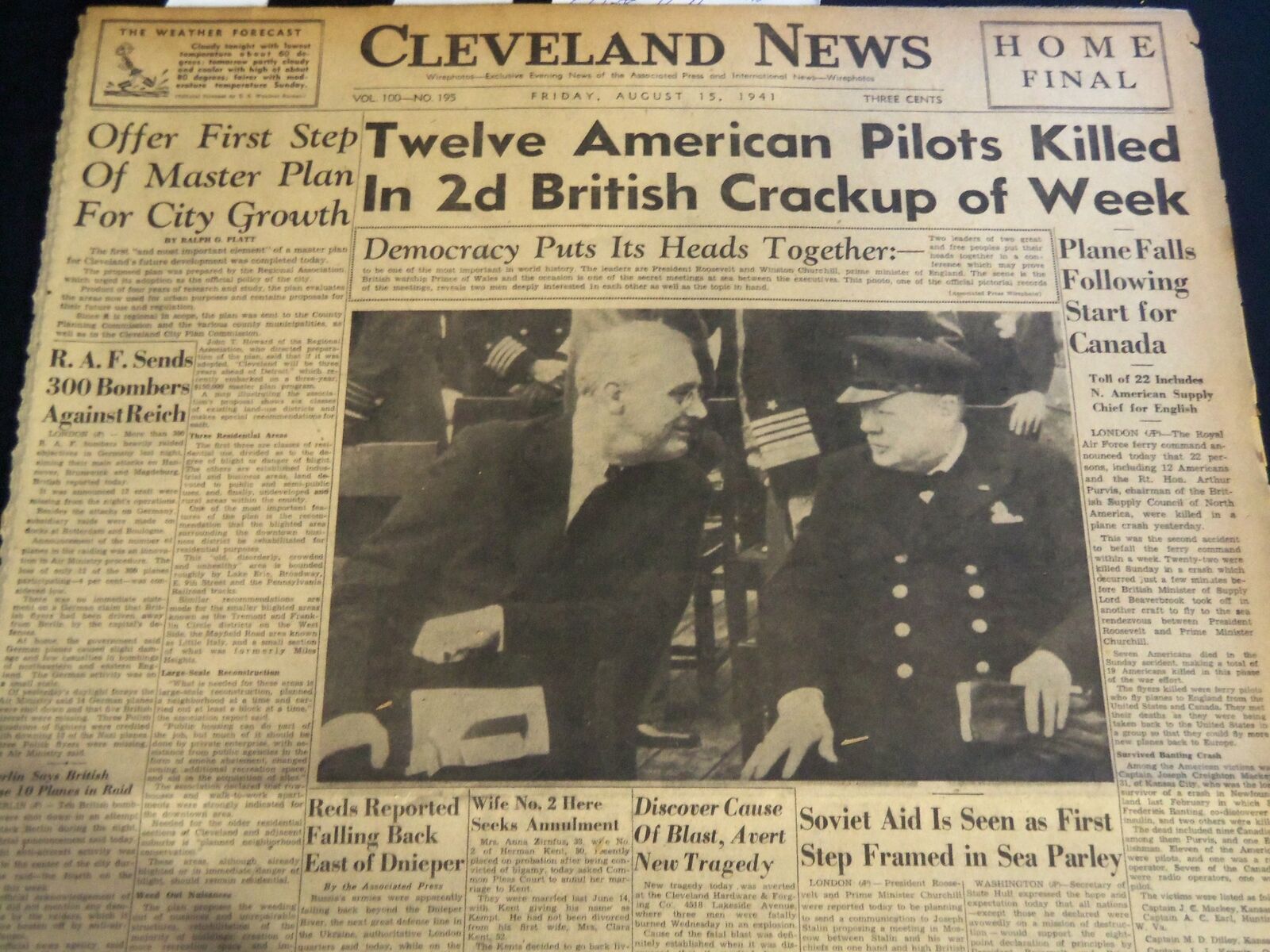 1941 AUGUST 15 NEWS NEWSPAPER - TWELVE AMERICAN PILOTS KILLED - NT 7410
