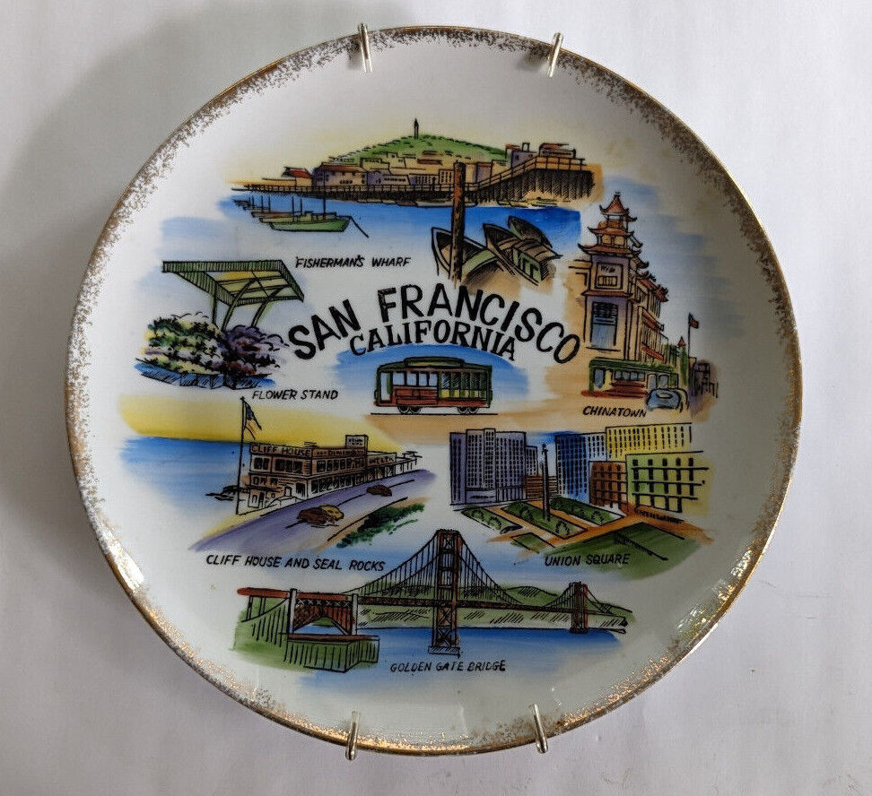 Take Your Pick of These 9 Vintage Souvenir Plates