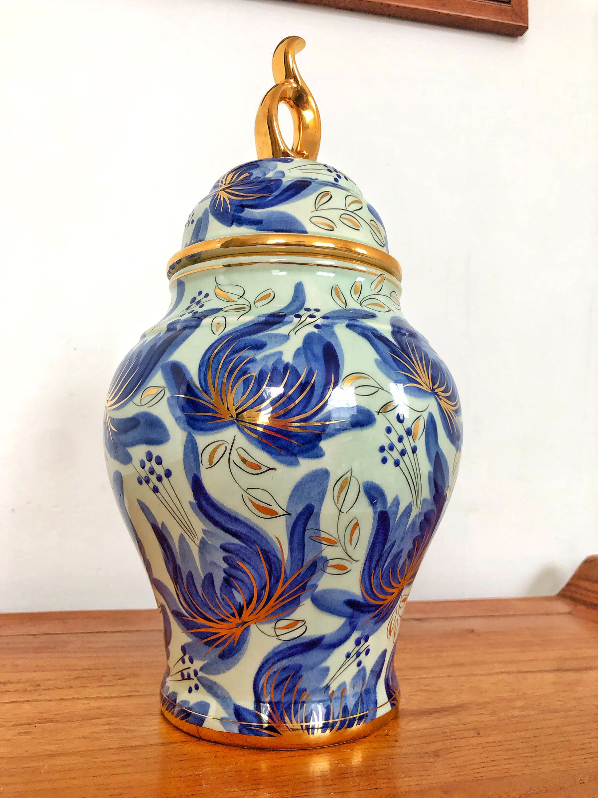 H. Bequet Quaregnon vase with lid, blue and golden hand painted, excellent condi